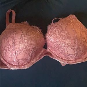 Victoria secret bra.
